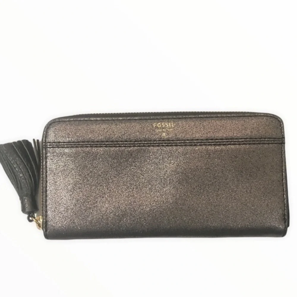 Fossil black shimmer tassel clutch bag wallet
